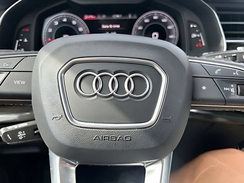 Used 2025 Audi Q7 3.0T Premium Plus AWD/4WD image 26