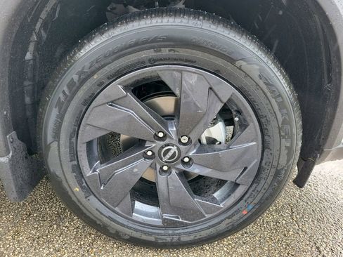 New 2026 Nissan Rogue SV image 9