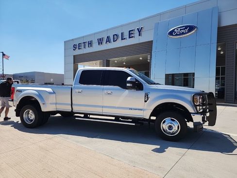 Used 2019 Ford F350 Lariat w/ Lariat Ultimate Package image 1