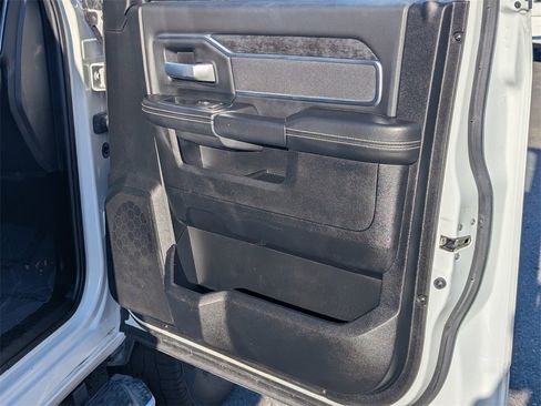 Used 2024 RAM 2500 Big Horn image 13