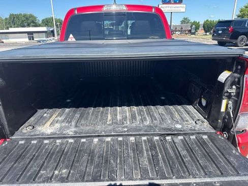 Used 2019 Toyota Tacoma Limited AWD/4WD image 14