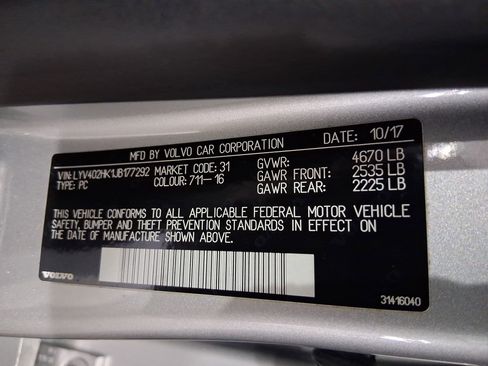 Used 2018 Volvo S60 T5 Inscription image 10