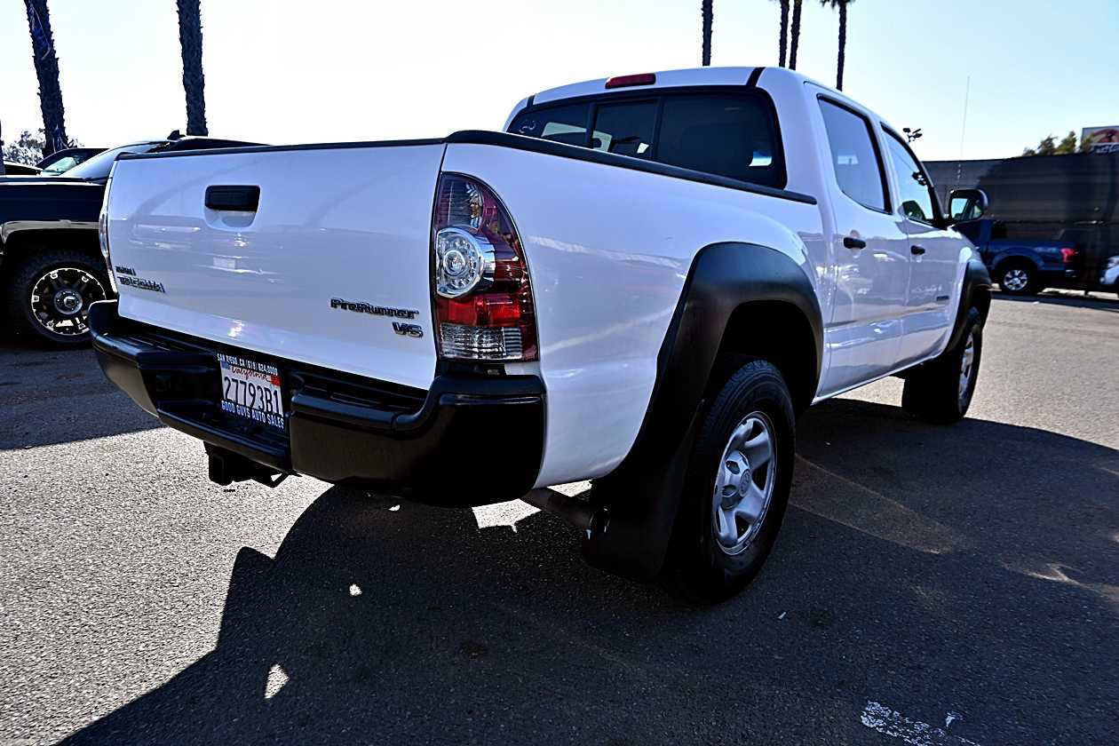 Used 2011 Toyota Tacoma PreRunner w/ Towing Pkg RWD image 7