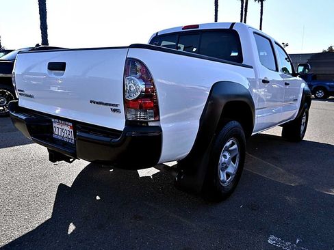 Used 2011 Toyota Tacoma PreRunner w/ Towing Pkg RWD image 7