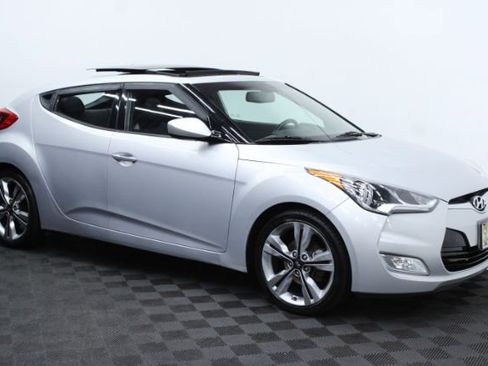 Used 2016 Hyundai Veloster w/ Option Group 02 image 1