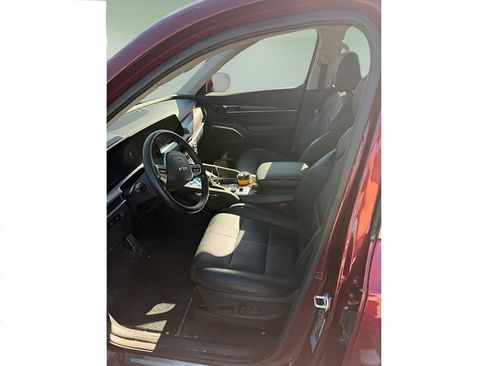 Used 2024 Kia Telluride SX w/ Towing Package image 12