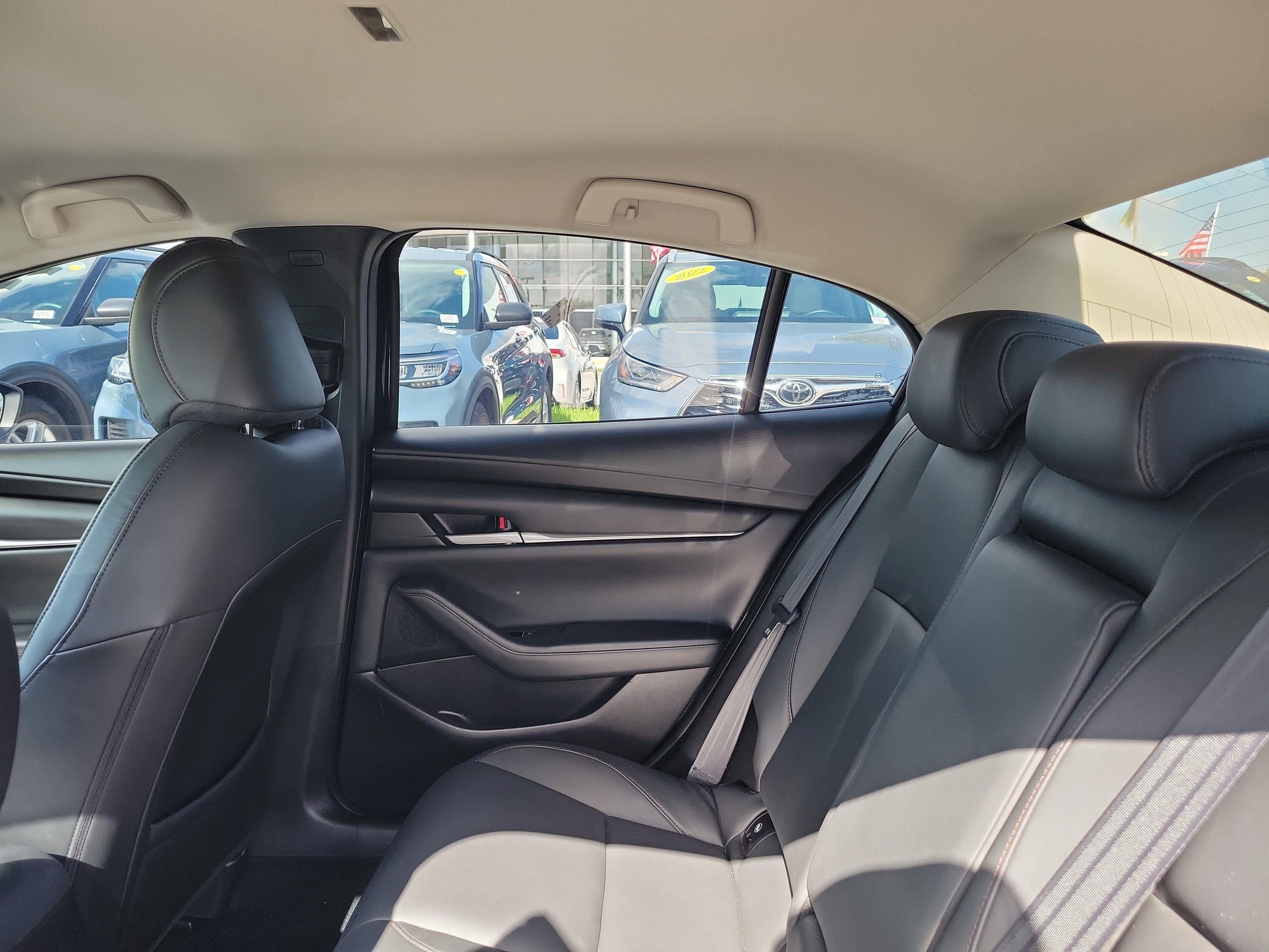 Used 2020 MAZDA MAZDA3 Sedan w/ Select Package FWD image 14