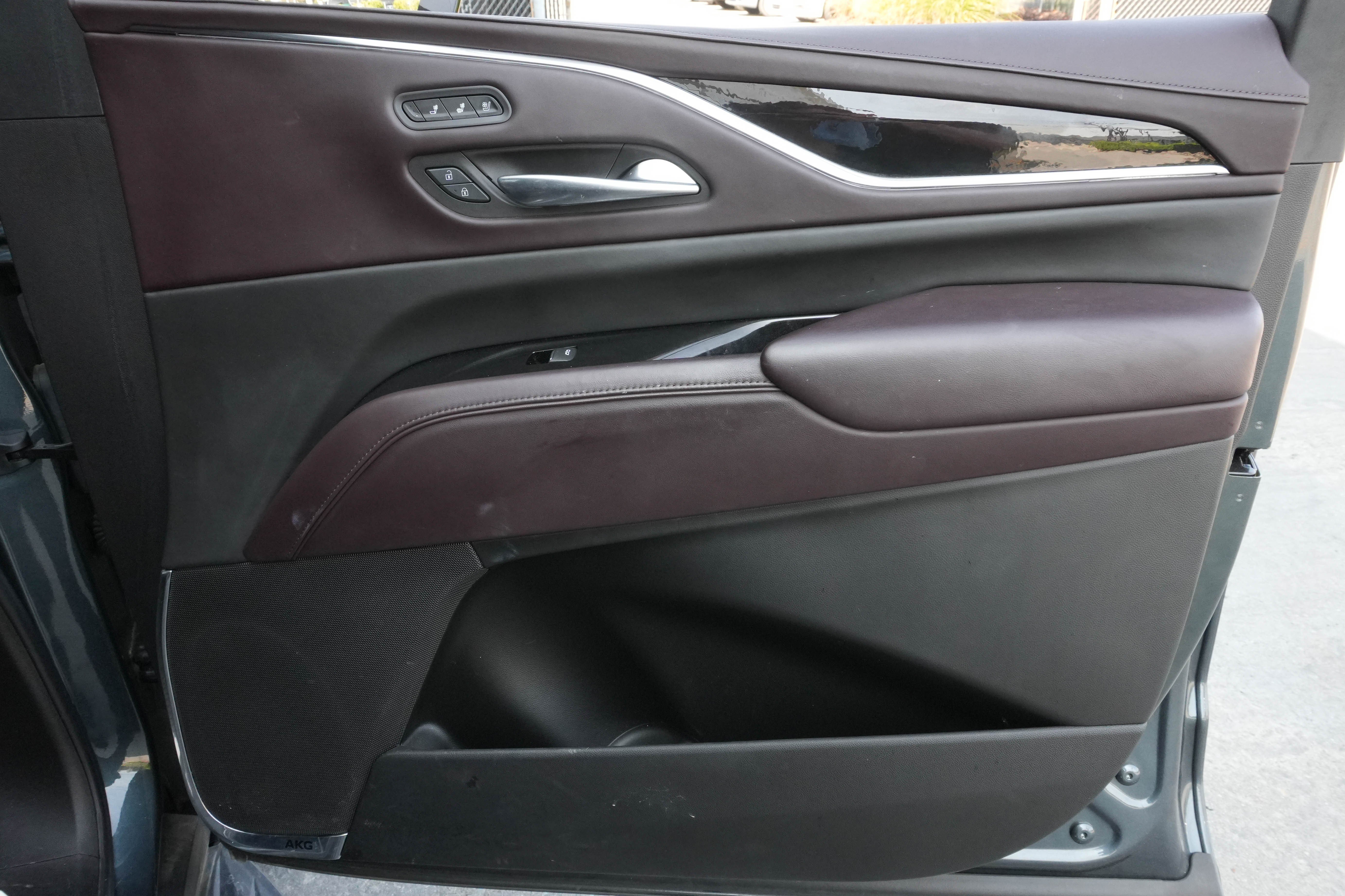 Used 2021 Cadillac Escalade Sport Platinum AWD/4WD image 29