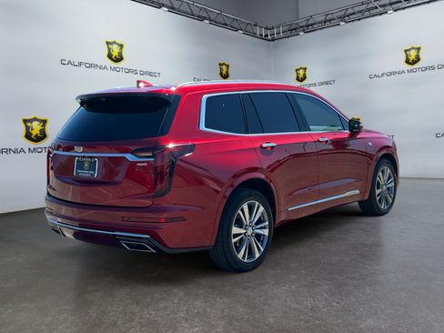 Used 2025 Cadillac XT6 Premium Luxury w/ Technology Package FWD image 5