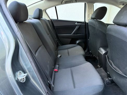 Used 2012 MAZDA MAZDA3 i Sport image 18