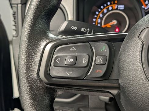 Used 2025 Jeep Gladiator Sport AWD/4WD image 21
