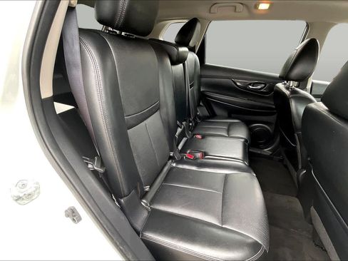 Used 2018 Nissan Rogue SL w/ Premium Package AWD/4WD image 21