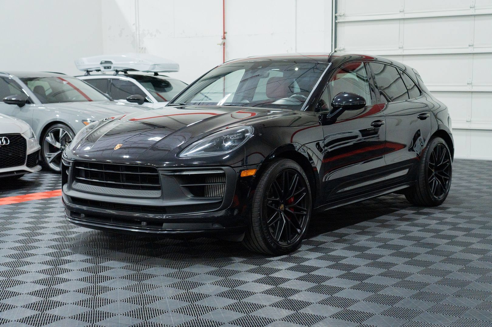 Used 2022 Porsche Macan GTS AWD/4WD image 3