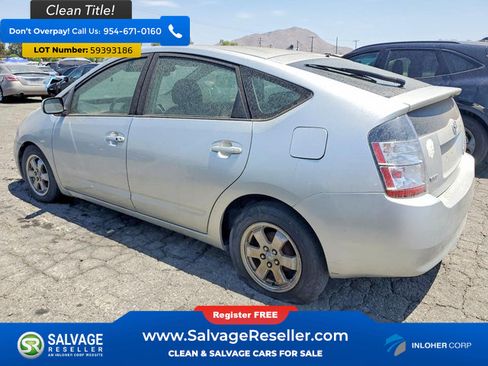 Used 2004 Toyota Prius w/ Pkg 9 FWD image 3