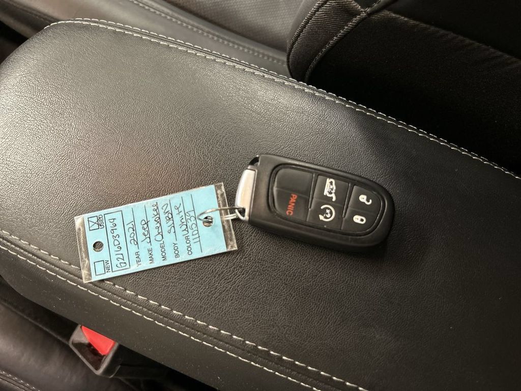 Used 2021 Jeep Cherokee Limited AWD/4WD image 12