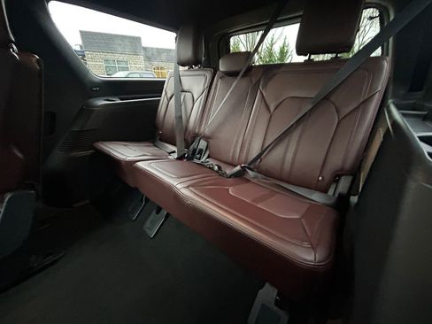 Used 2024 Ford Expedition Max Limited image 35