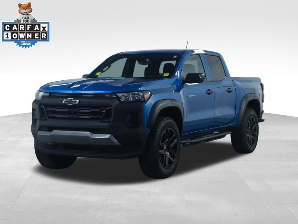 Used 2024 Chevrolet Colorado Trail Boss w/ Technology Package AWD/4WD image 8