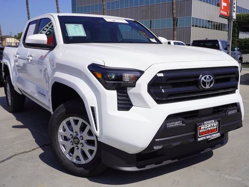 Certified 2026 Toyota Tacoma SR5 RWD image 2