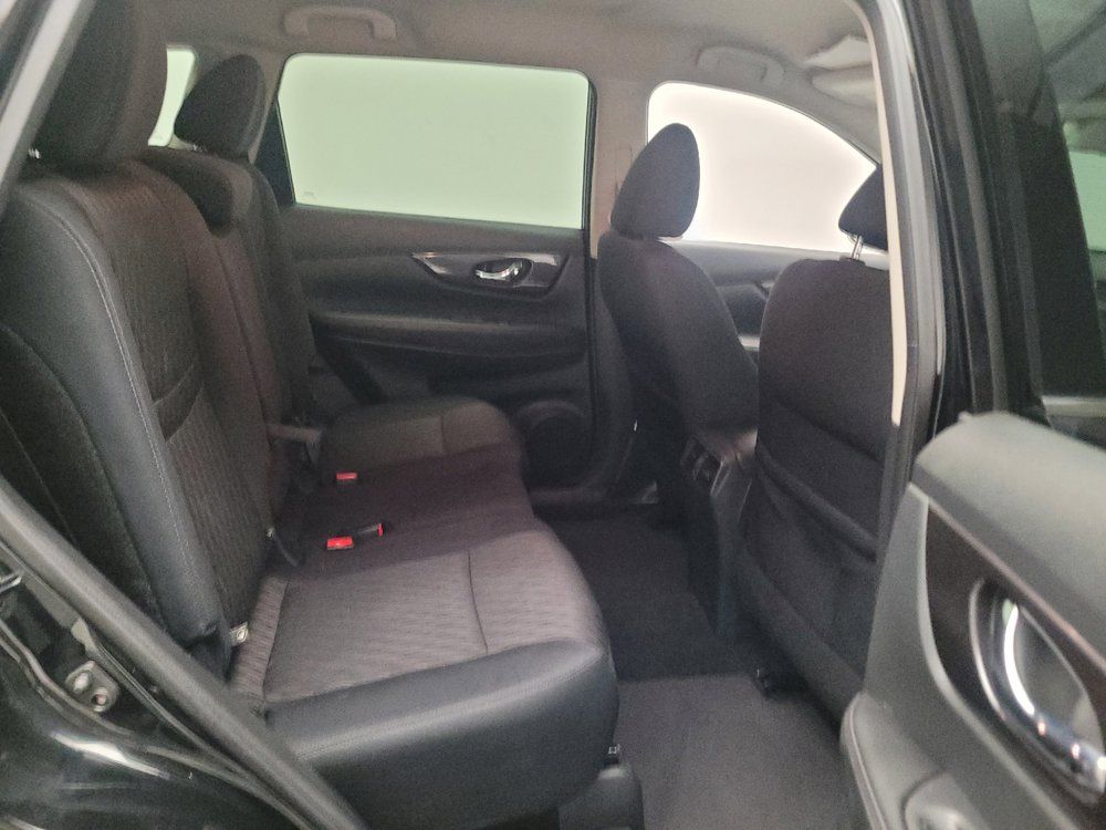 Used 2018 Nissan Rogue SV FWD image 19
