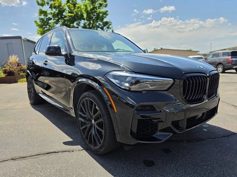 Used 2022 BMW X5 M50i AWD/4WD image 8