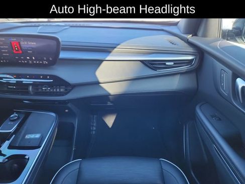 Used 2025 Buick Enclave Sport Touring image 22