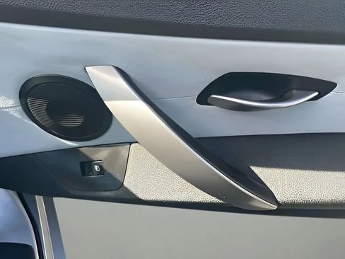 Used 2005 BMW Z4 2.5i image 20