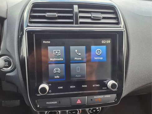 Used 2025 Mitsubishi Outlander Sport SE AWD/4WD image 31