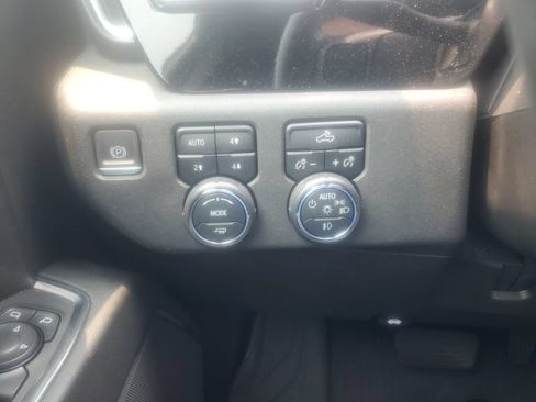 Used 2023 Chevrolet Silverado 1500 RST w/ Z71 Off-Road Package AWD/4WD image 24