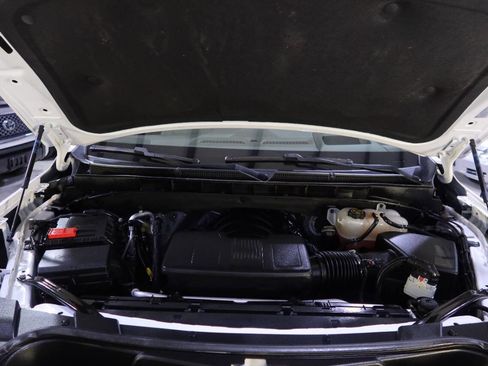 Used 2023 GMC Yukon XL Denali w/ Denali Reserve Package image 9