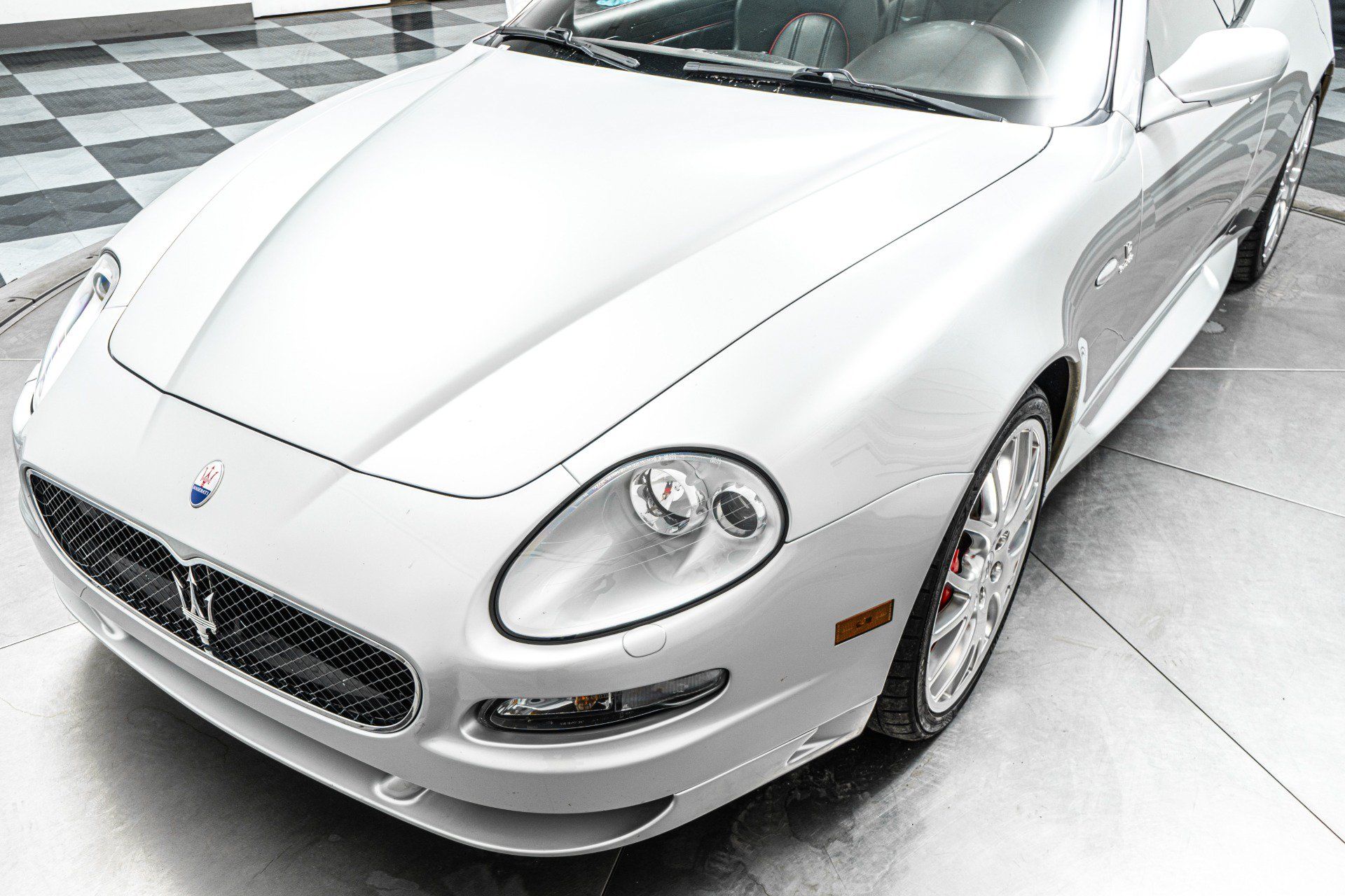 Used 2006 Maserati GranSport Coupe RWD image 36