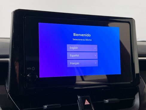 Used 2025 Toyota Corolla LE image 27