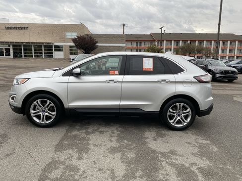 Used 2017 Ford Edge Titanium FWD image 48