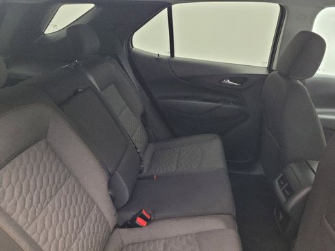 Used 2018 Chevrolet Equinox LT AWD/4WD image 19