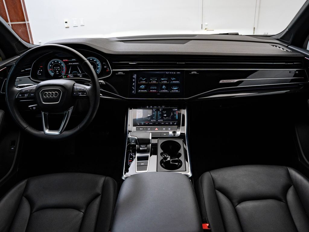 Used 2023 Audi Q7 3.0T Premium Plus AWD/4WD image 36