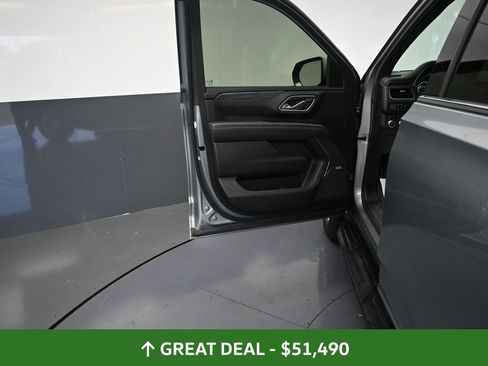 Used 2023 GMC Yukon XL SLT image 30