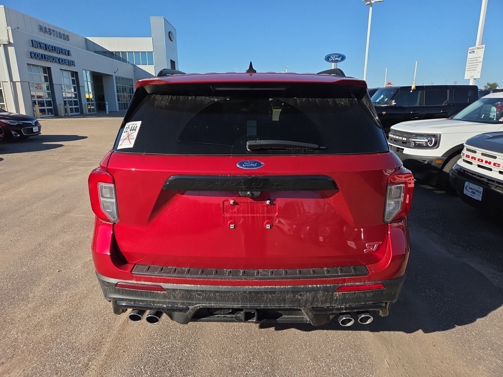 Used 2024 Ford Explorer ST w/ Equipment Group 401A AWD/4WD image 9