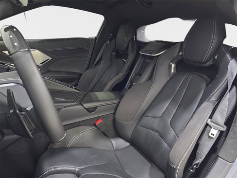 Used 2024 Chevrolet Corvette Z06 image 15