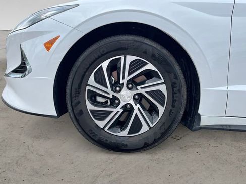 Certified 2023 Hyundai Sonata Blue FWD image 16
