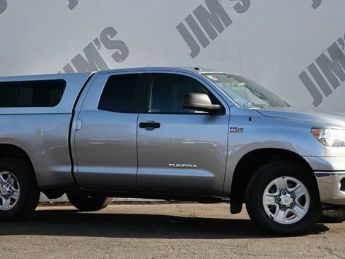 Used 2012 Toyota Tundra 4x4 Double Cab w/ Tow Pkg image 3