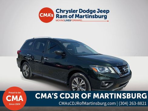 Used 2018 Nissan Pathfinder SV w/ SV All Weather Package AWD/4WD image 1