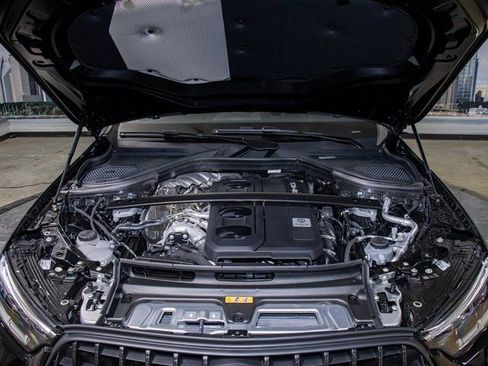 Used 2026 Mercedes-Benz GLC 43 AMG 4MATIC image 5