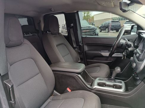 Used 2016 Chevrolet Colorado LT w/ LT Convenience Package image 11