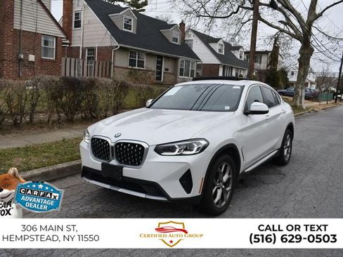 Used 2024 BMW X4 xDrive30i AWD/4WD image 2