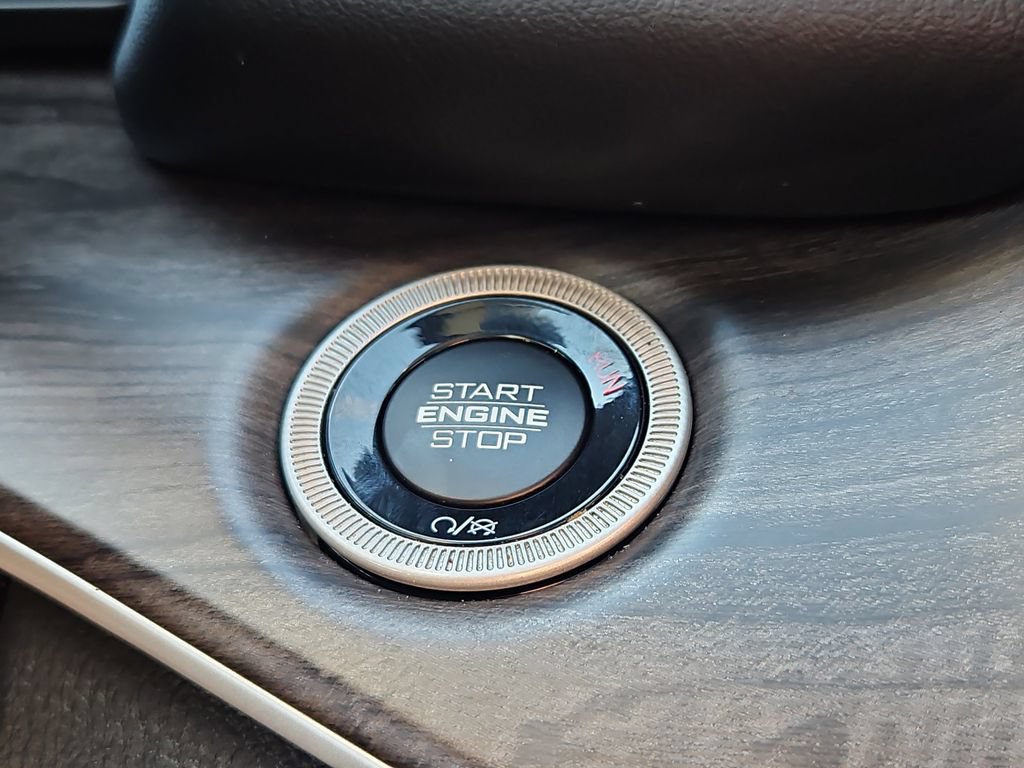 Used 2023 Jeep Grand Cherokee 4WD 4xe image 28