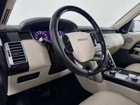 Used 2019 Land Rover Range Rover Supercharged AWD/4WD image 21