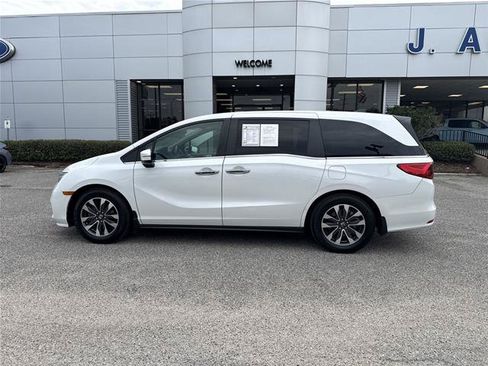 Used 2023 Honda Odyssey EX-L image 2