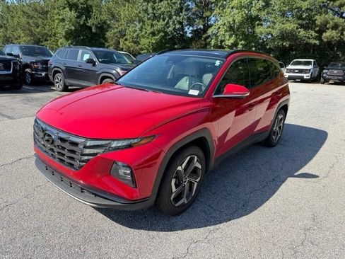 Used 2023 Hyundai Tucson Limited FWD image 2