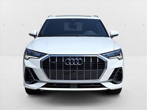 New 2025 Audi Q3 2.0T Premium image 2