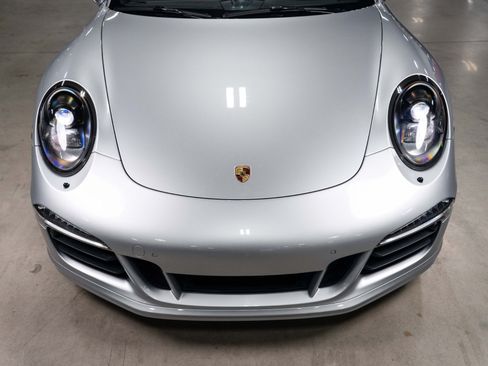 Used 2015 Porsche 911 Carrera GTS RWD image 21
