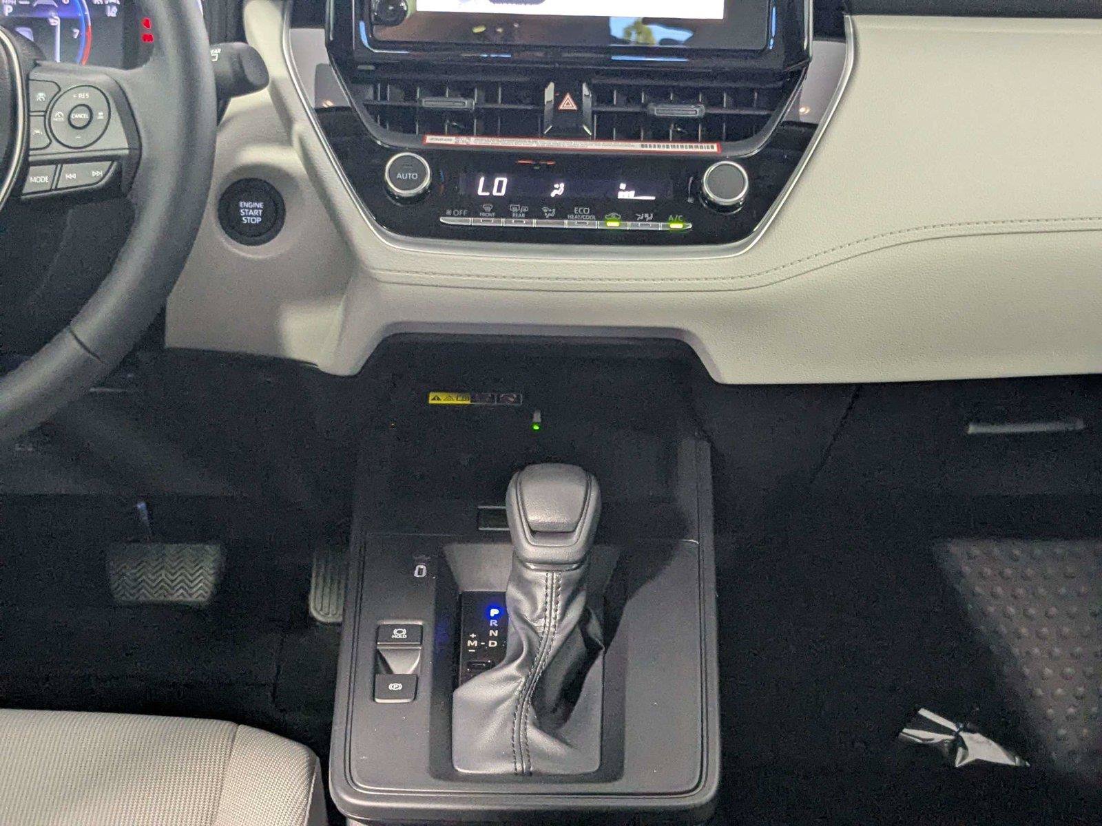 New 2026 Toyota Corolla Cross LE FWD image 25